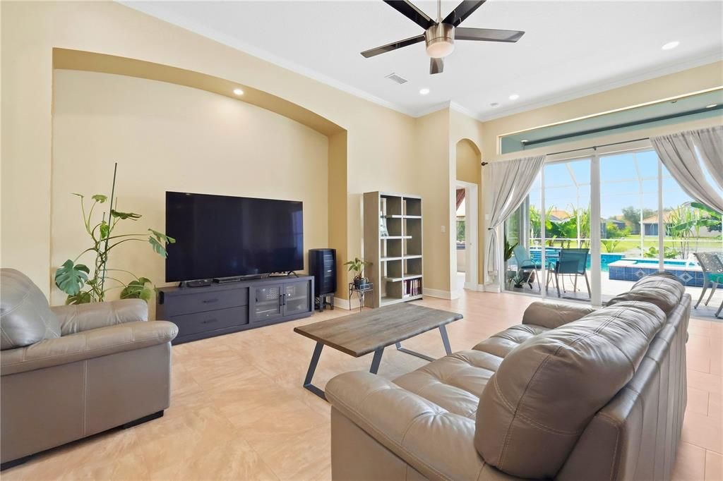 For Sale: $600,000 (4 beds, 3 baths, 2290 Square Feet)