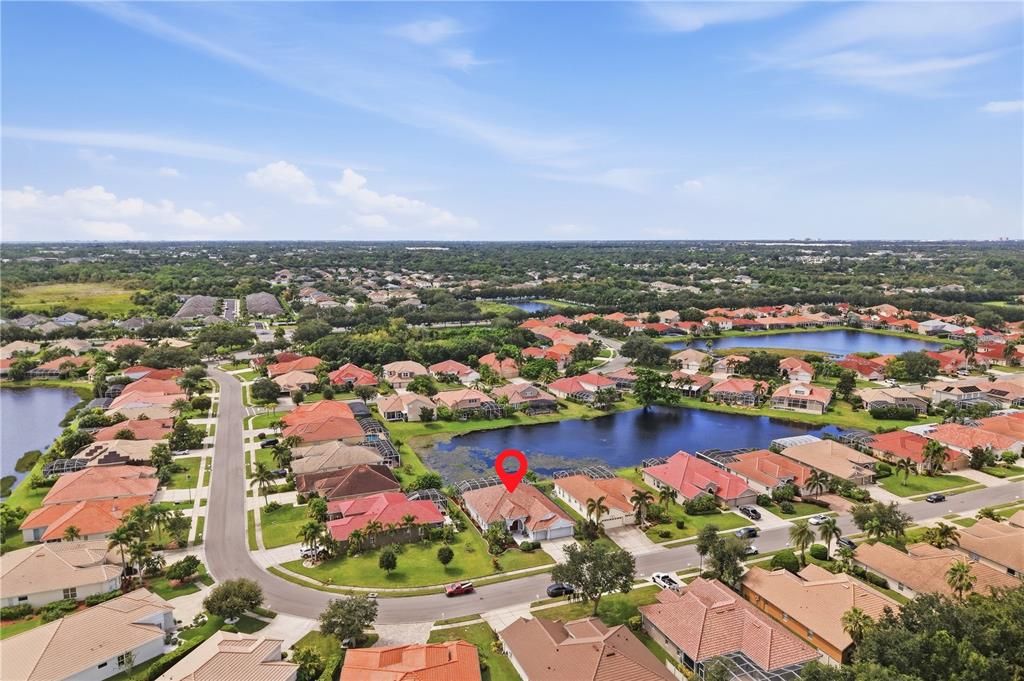 For Sale: $600,000 (4 beds, 3 baths, 2290 Square Feet)