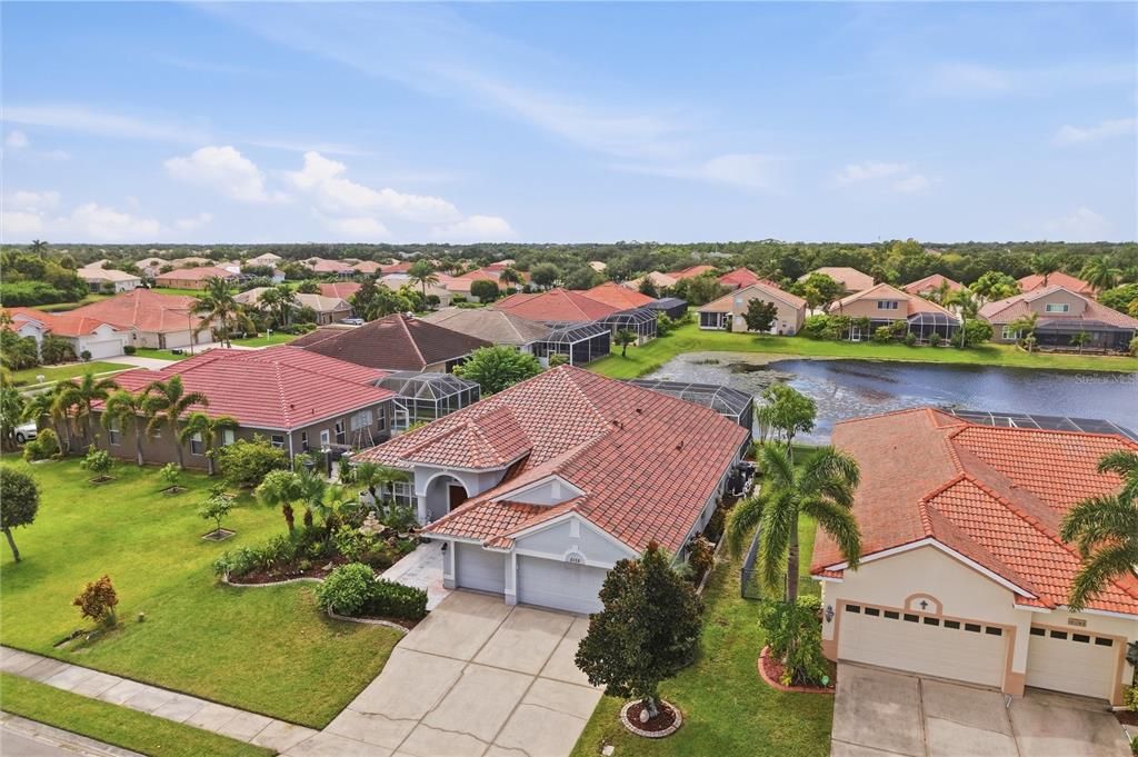 For Sale: $600,000 (4 beds, 3 baths, 2290 Square Feet)