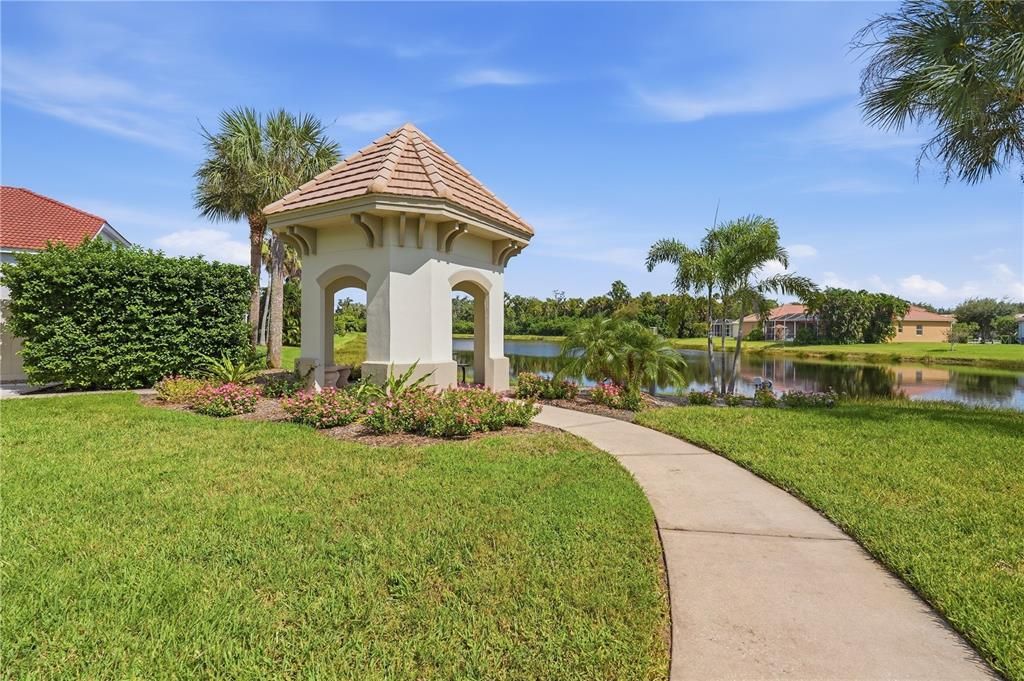 For Sale: $600,000 (4 beds, 3 baths, 2290 Square Feet)