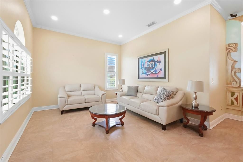 For Sale: $600,000 (4 beds, 3 baths, 2290 Square Feet)