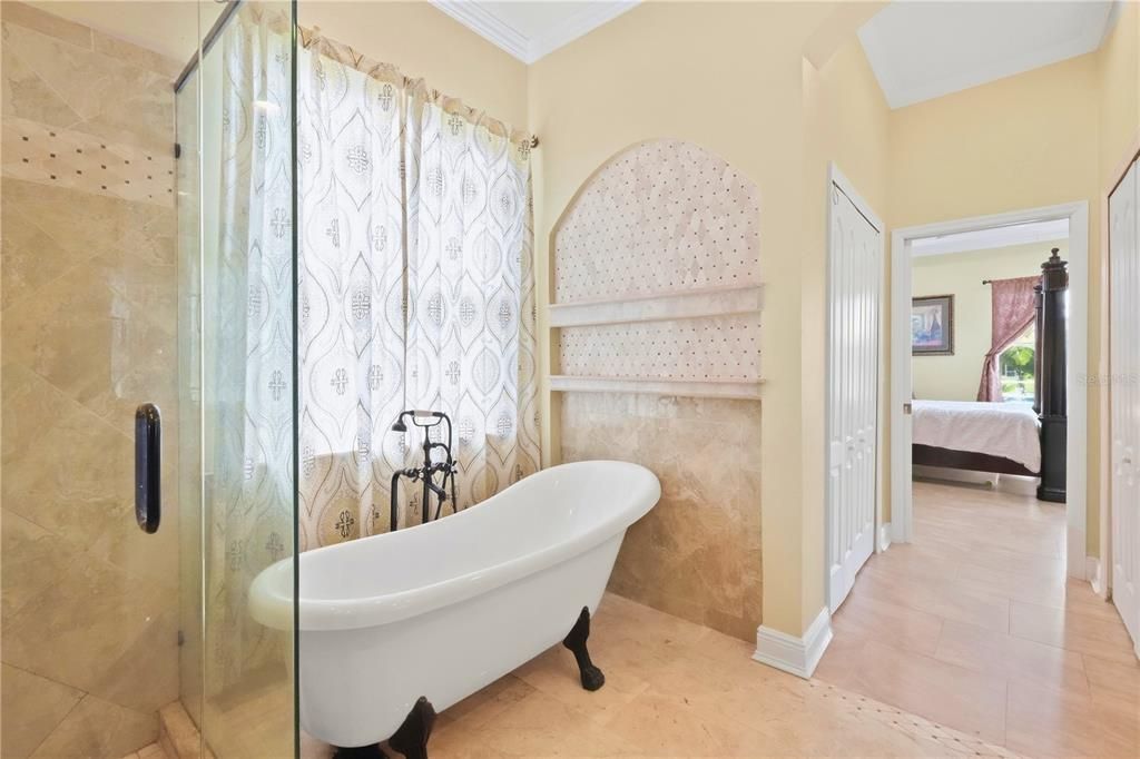 For Sale: $600,000 (4 beds, 3 baths, 2290 Square Feet)