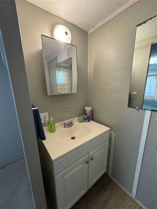 For Sale: $189,900 (2 beds, 1 baths, 540 Square Feet)