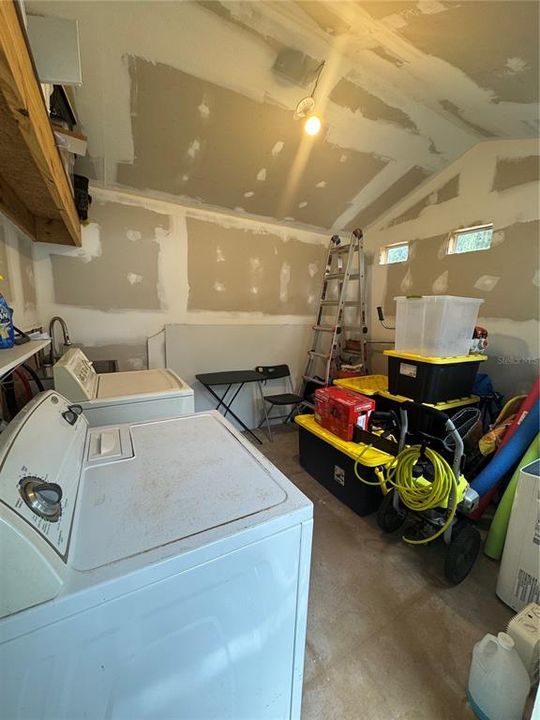 For Sale: $189,900 (2 beds, 1 baths, 540 Square Feet)