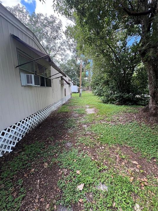 For Sale: $189,900 (2 beds, 1 baths, 540 Square Feet)