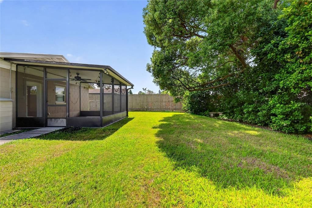 For Sale: $249,000 (3 beds, 2 baths, 1070 Square Feet)