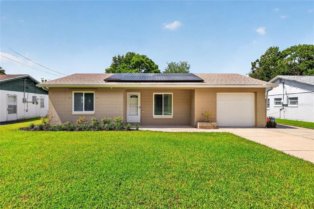 For Sale: $249,000 (3 beds, 2 baths, 1070 Square Feet)