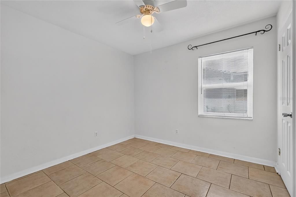 For Sale: $249,000 (3 beds, 2 baths, 1070 Square Feet)