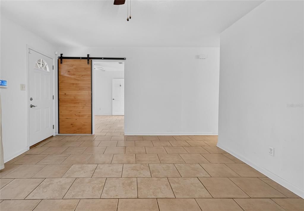 For Sale: $249,000 (3 beds, 2 baths, 1070 Square Feet)