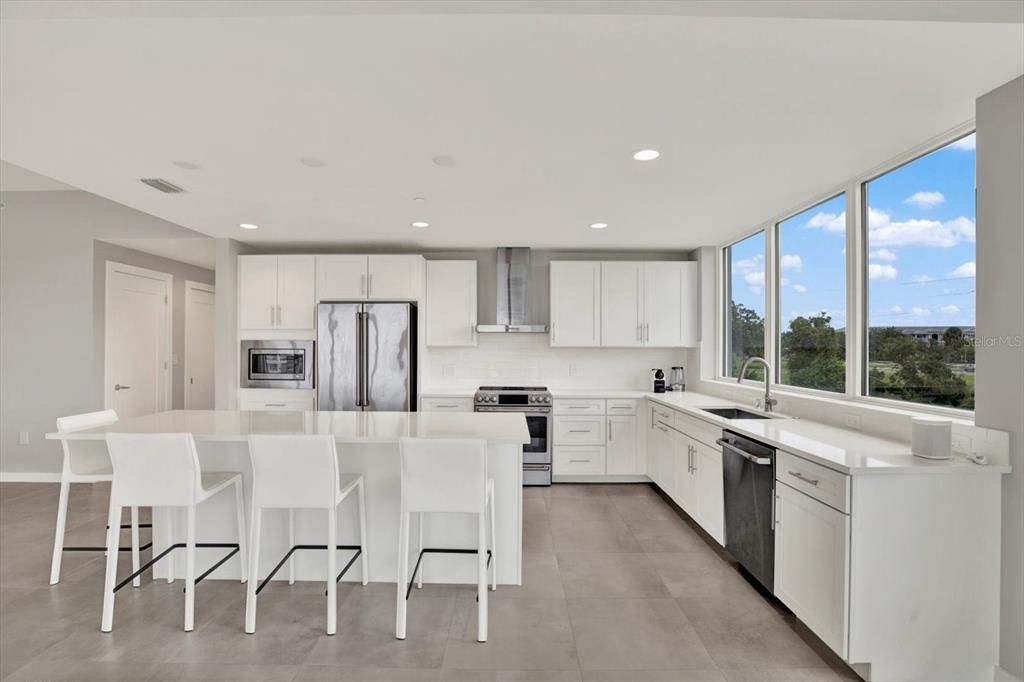 For Rent: $7,500 (3 beds, 2 baths, 1960 Square Feet)