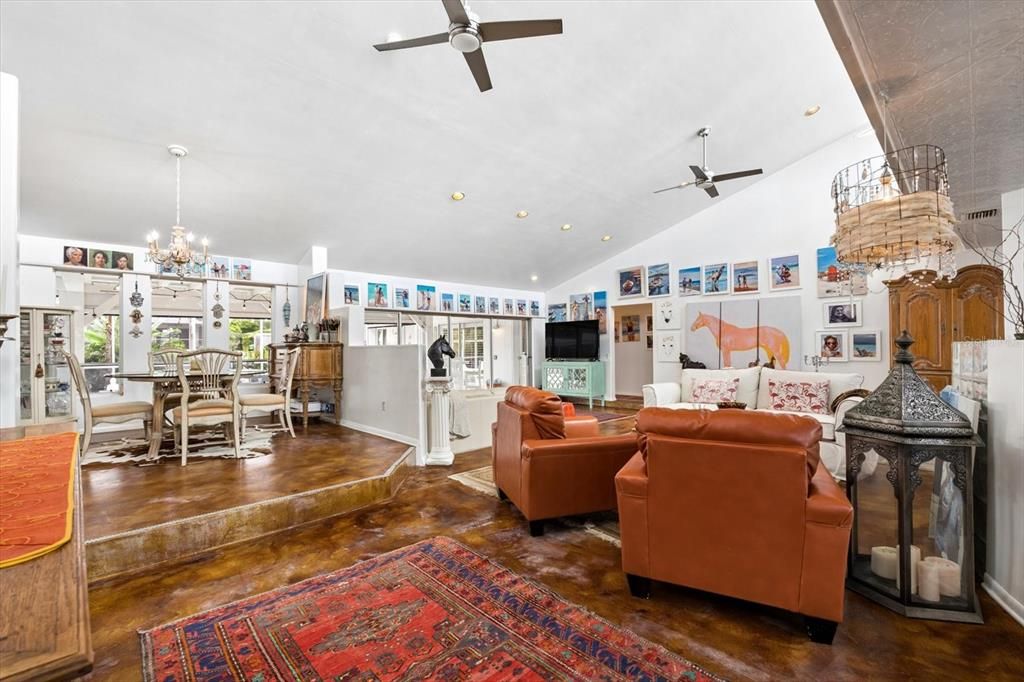 For Sale: $1,795,000 (4 beds, 3 baths, 2747 Square Feet)