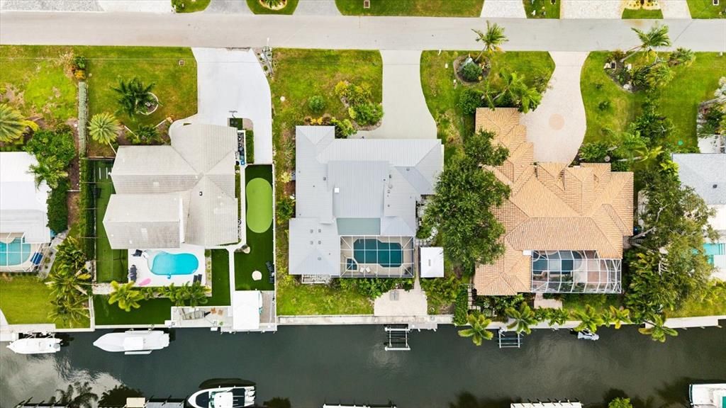 For Sale: $1,795,000 (4 beds, 3 baths, 2747 Square Feet)