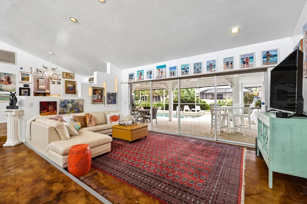 For Sale: $1,795,000 (4 beds, 3 baths, 2747 Square Feet)