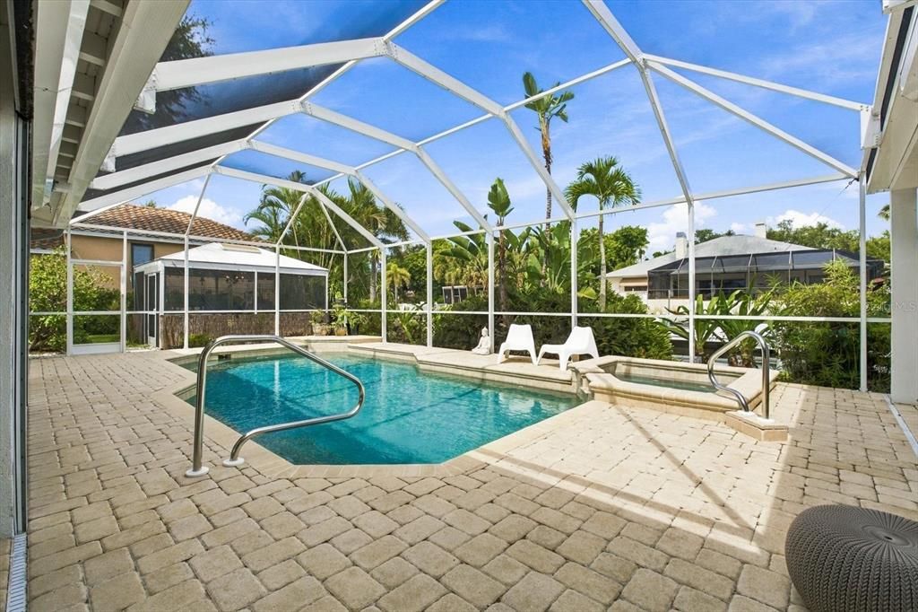 For Sale: $1,795,000 (4 beds, 3 baths, 2747 Square Feet)