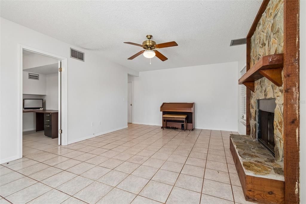 For Sale: $420,000 (4 beds, 2 baths, 2411 Square Feet)