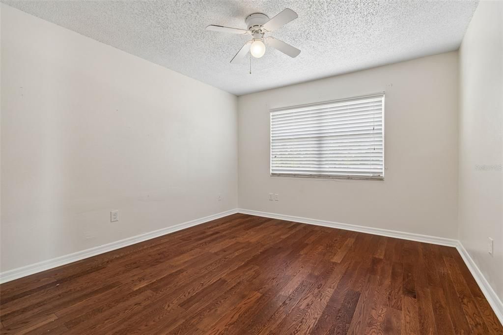 For Sale: $420,000 (4 beds, 2 baths, 2411 Square Feet)