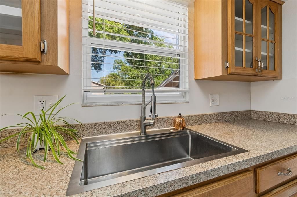 For Sale: $420,000 (4 beds, 2 baths, 2411 Square Feet)