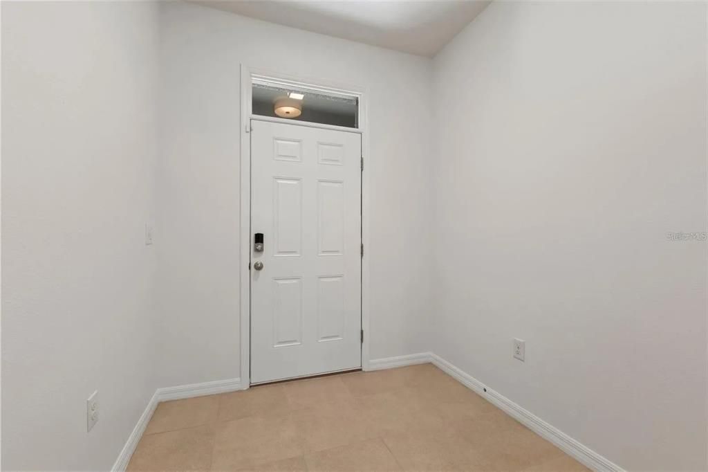 For Rent: $2,500 (3 beds, 2 baths, 1673 Square Feet)