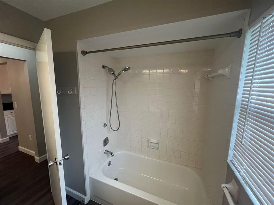 В аренду: $1,899 (3 спален, 2 ванн, 1332 Квадратных фут)