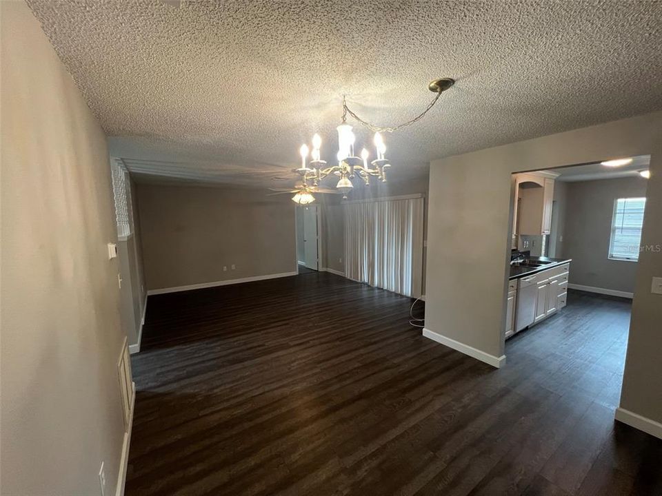 В аренду: $1,899 (3 спален, 2 ванн, 1332 Квадратных фут)