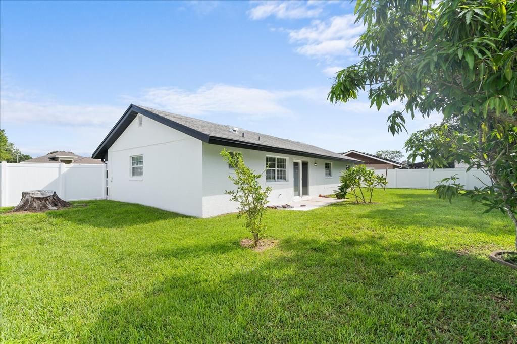 For Rent: $2,400 (3 beds, 2 baths, 1168 Square Feet)