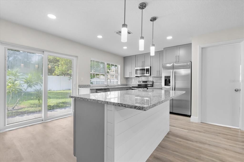 For Rent: $2,400 (3 beds, 2 baths, 1168 Square Feet)