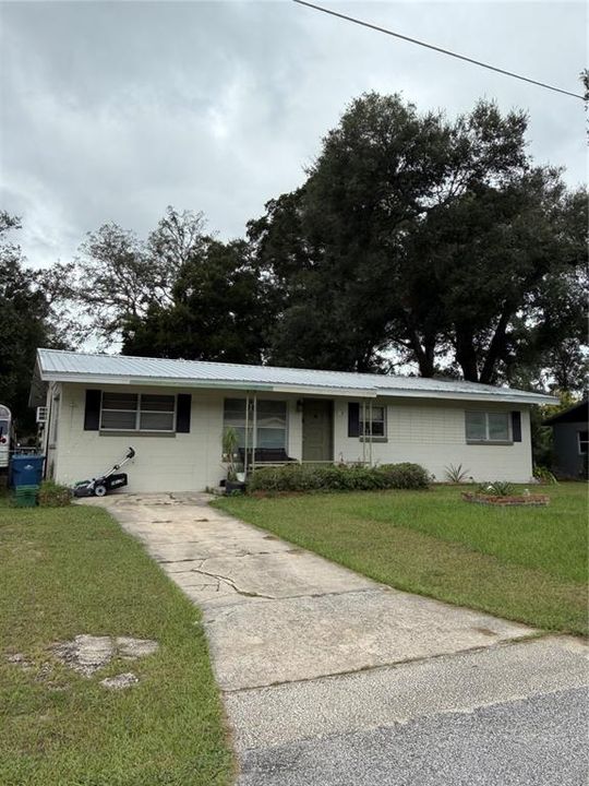 For Sale: $725,000 (10 beds, 0 baths, 999 Square Feet)