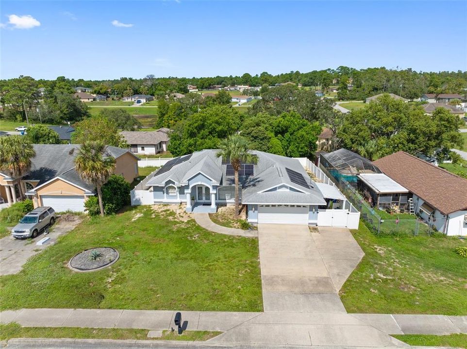 For Sale: $375,000 (3 beds, 2 baths, 1758 Square Feet)
