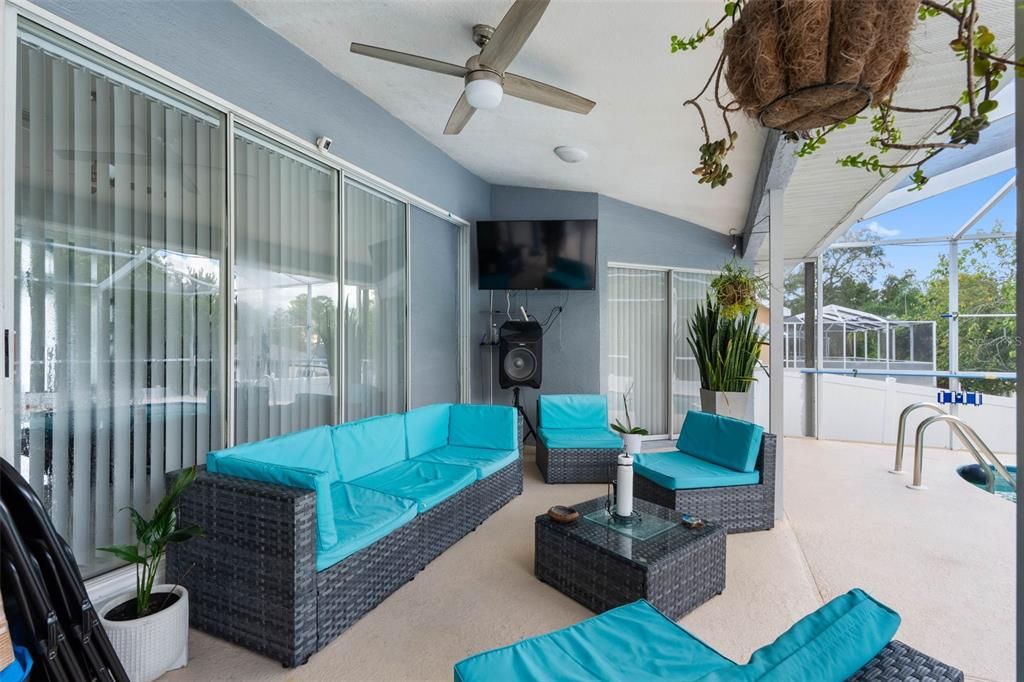 For Sale: $375,000 (3 beds, 2 baths, 1758 Square Feet)