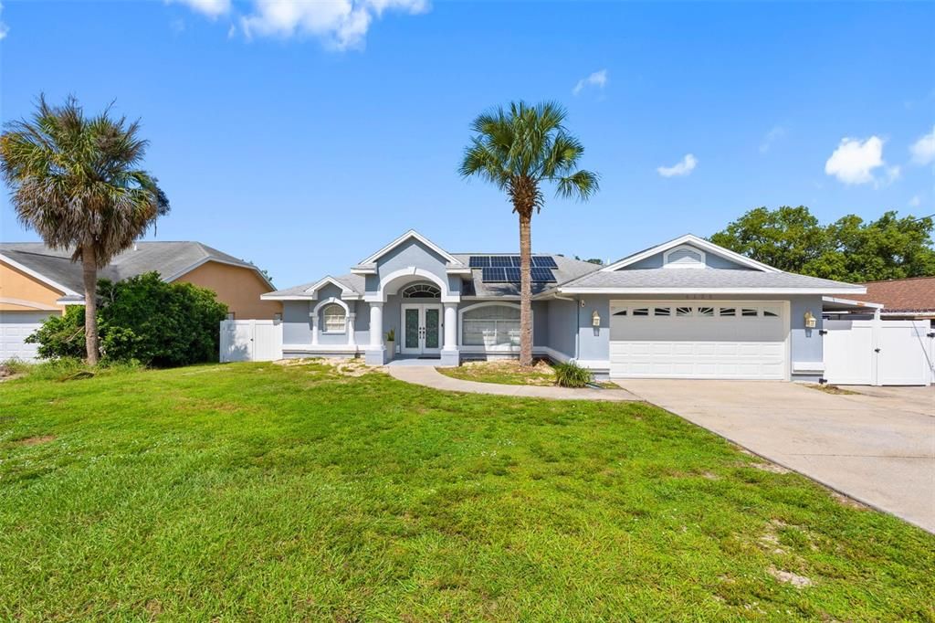 For Sale: $375,000 (3 beds, 2 baths, 1758 Square Feet)
