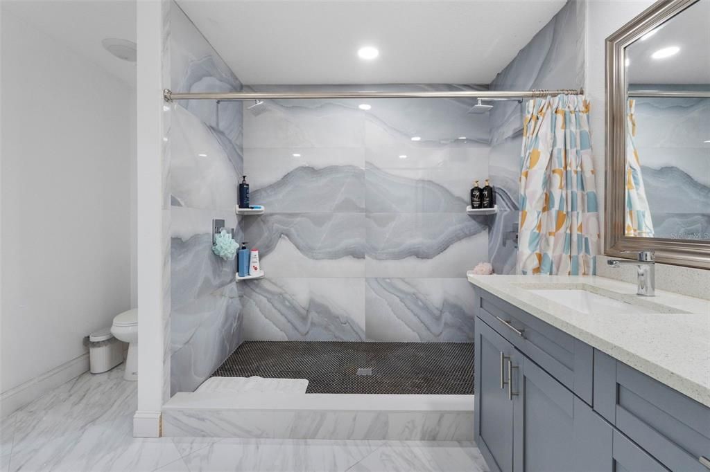 For Sale: $375,000 (3 beds, 2 baths, 1758 Square Feet)