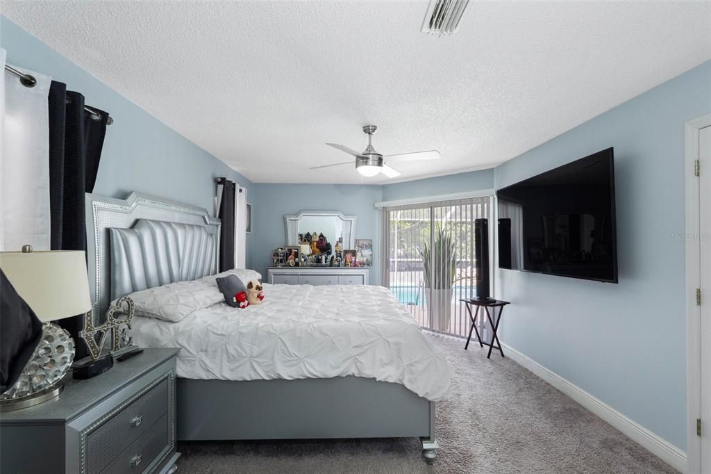 For Sale: $375,000 (3 beds, 2 baths, 1758 Square Feet)