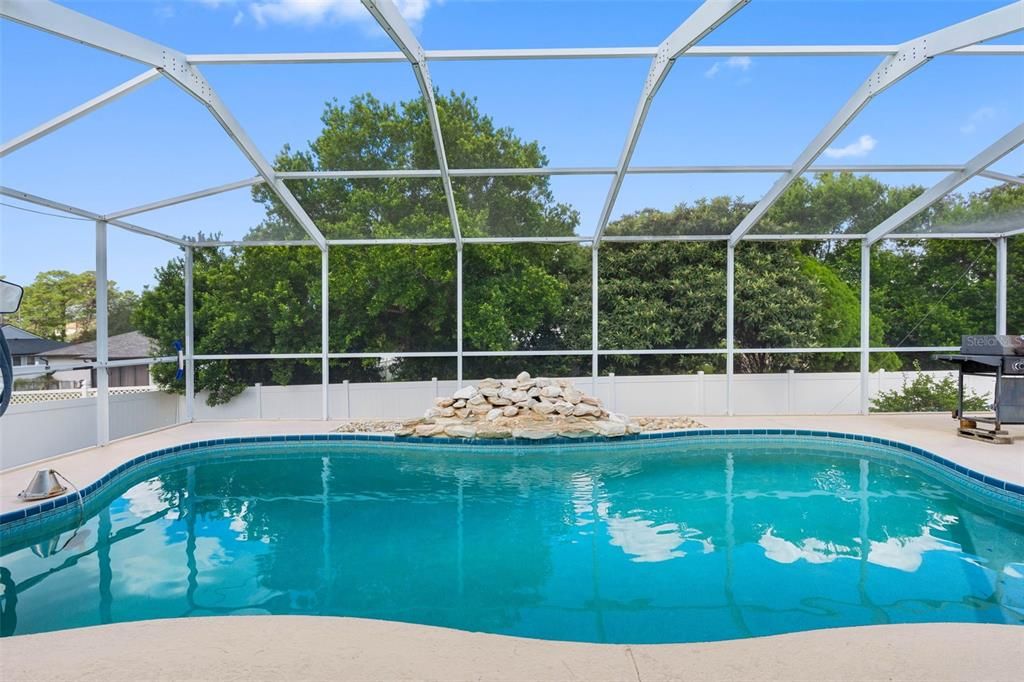 For Sale: $375,000 (3 beds, 2 baths, 1758 Square Feet)
