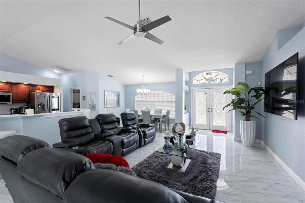 For Sale: $375,000 (3 beds, 2 baths, 1758 Square Feet)