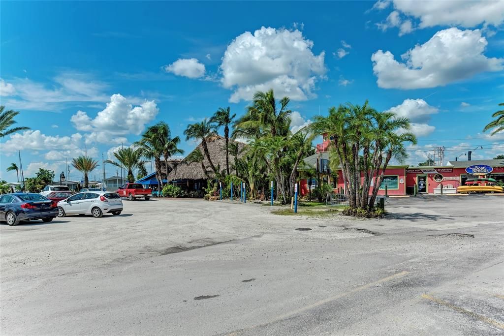Active With Contract: $589,000 (3 beds, 3 baths, 2214 Square Feet)