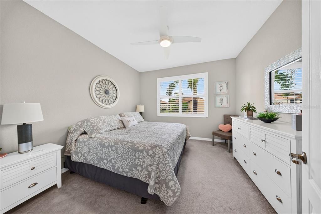 Active With Contract: $589,000 (3 beds, 3 baths, 2214 Square Feet)