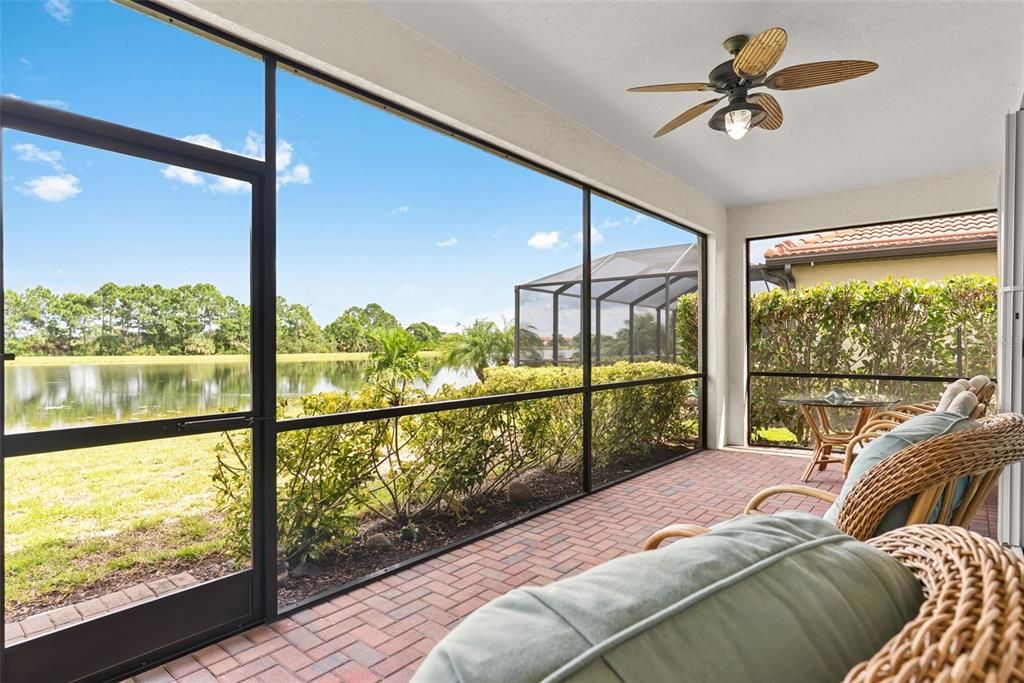Active With Contract: $589,000 (3 beds, 3 baths, 2214 Square Feet)