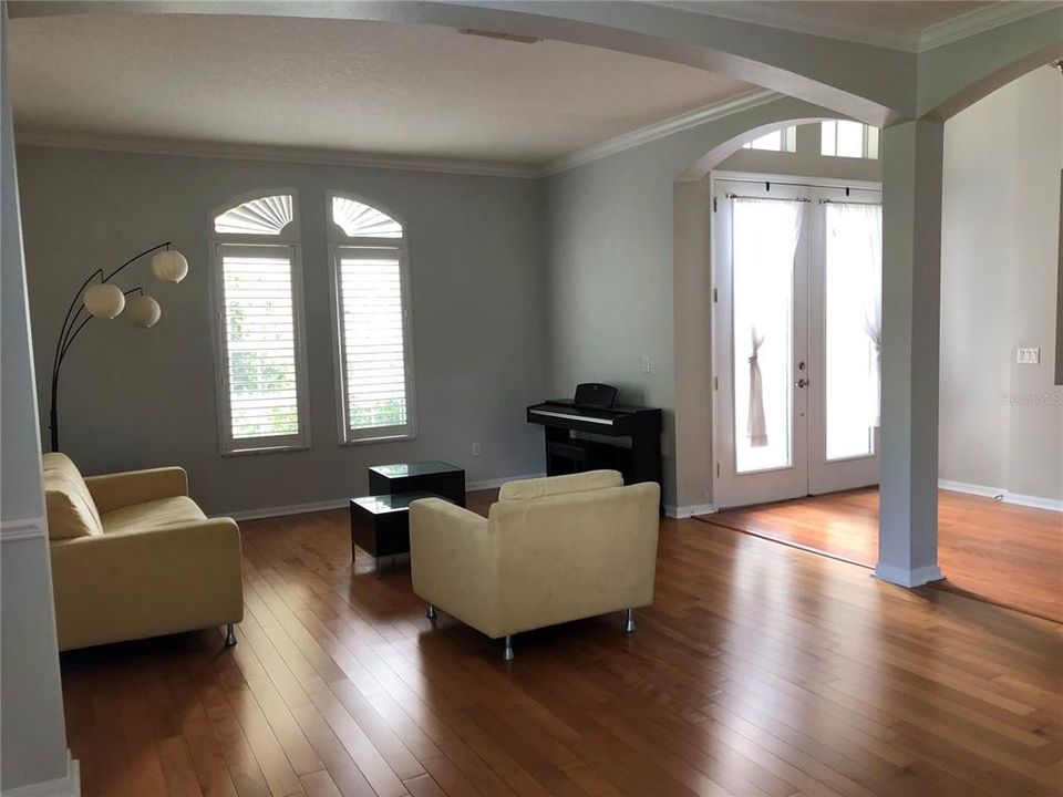 For Rent: $4,300 (4 beds, 3 baths, 2567 Square Feet)