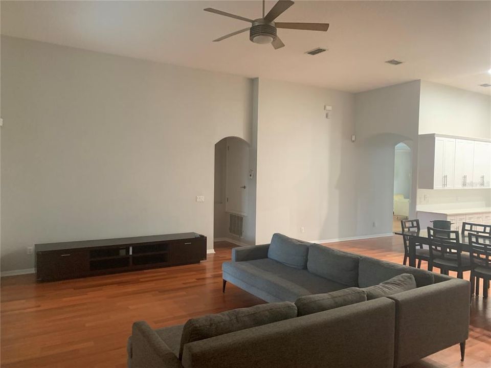 For Rent: $4,300 (4 beds, 3 baths, 2567 Square Feet)