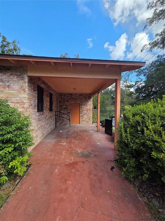 For Sale: $225,000 (4 beds, 2 baths, 1518 Square Feet)