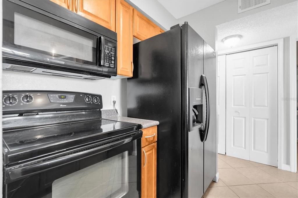 For Sale: $242,000 (3 beds, 2 baths, 1155 Square Feet)