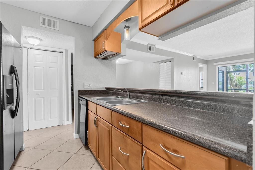 For Sale: $242,000 (3 beds, 2 baths, 1155 Square Feet)