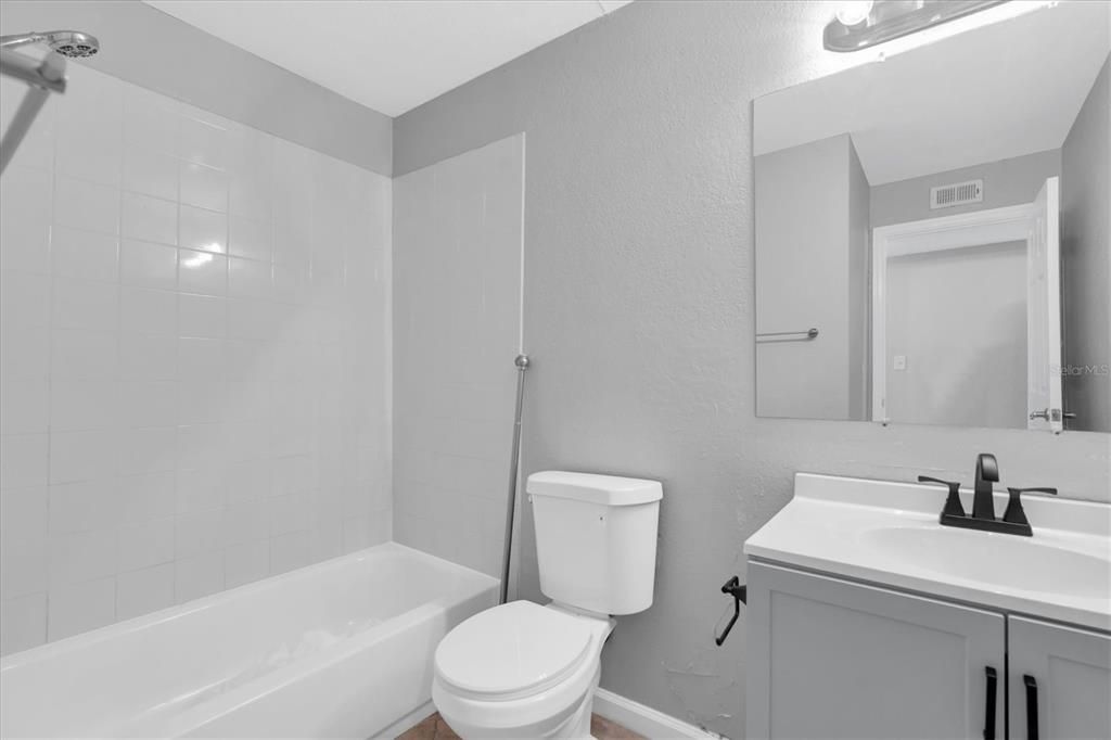 For Sale: $242,000 (3 beds, 2 baths, 1155 Square Feet)