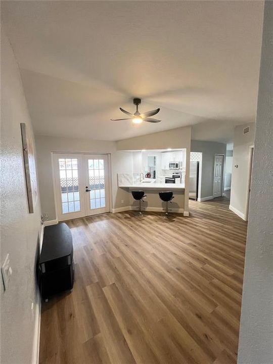 En Venta: $469,000 (3 camas, 2 baños, 1501 Pies cuadrados)