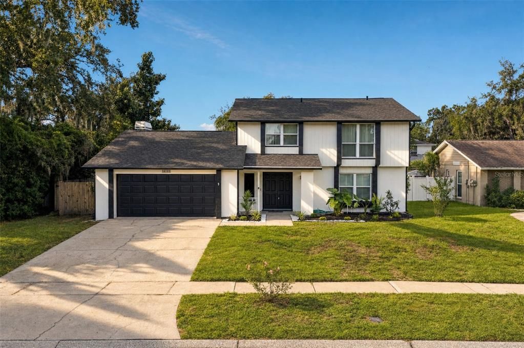 For Sale: $599,900 (4 beds, 2 baths, 2197 Square Feet)