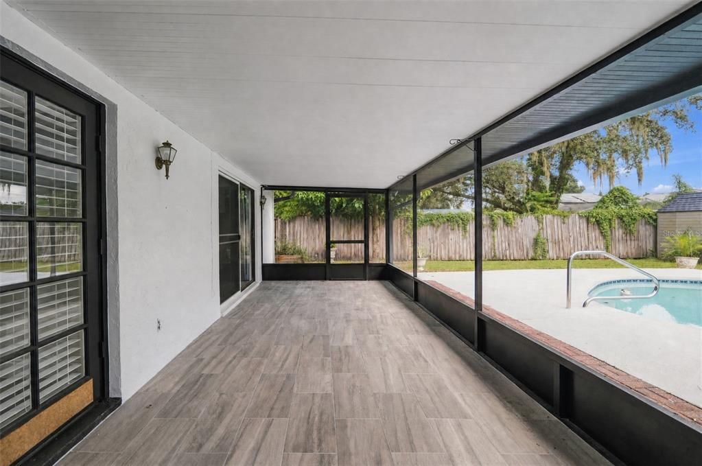 For Sale: $599,900 (4 beds, 2 baths, 2197 Square Feet)
