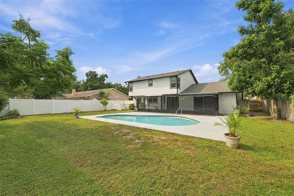 For Sale: $599,900 (4 beds, 2 baths, 2197 Square Feet)
