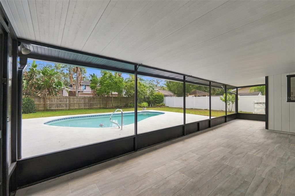For Sale: $599,900 (4 beds, 2 baths, 2197 Square Feet)