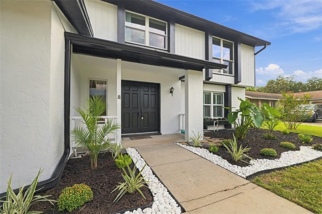 For Sale: $599,900 (4 beds, 2 baths, 2197 Square Feet)