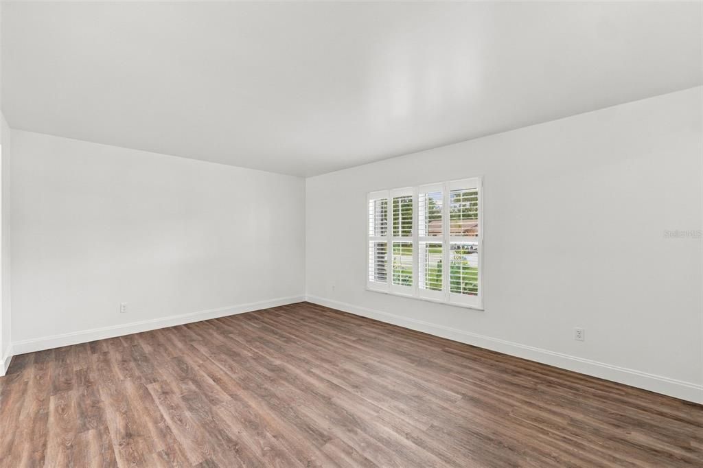 For Sale: $599,900 (4 beds, 2 baths, 2197 Square Feet)